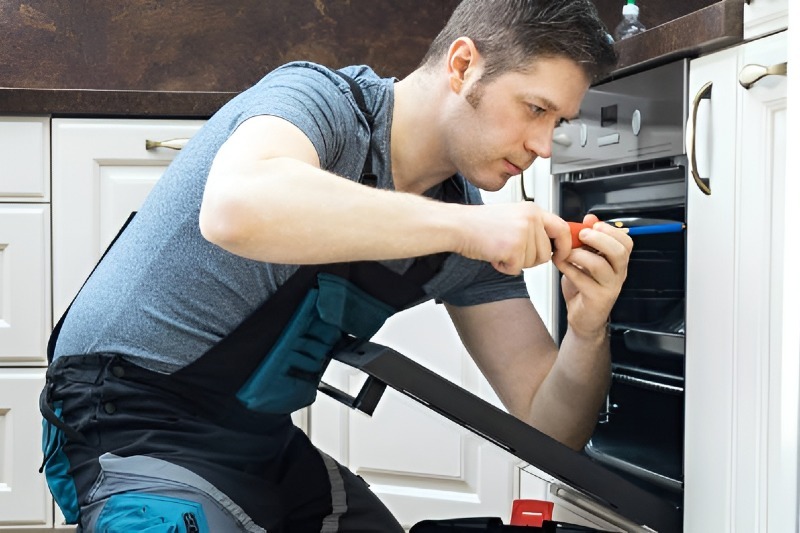 Oven & Stove repair in Richmond West